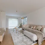 Semesterbostad Huswell - Brand New House 