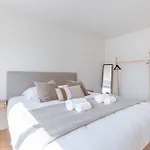 Semesterbostad Huswell - Brand New House 