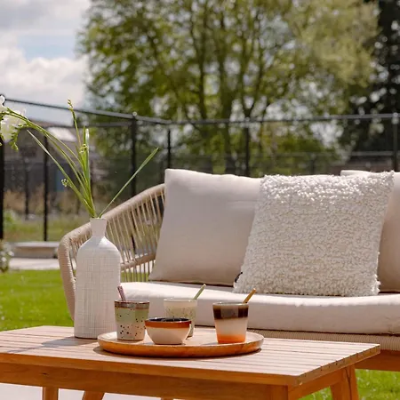 Huswell - Brand New House 