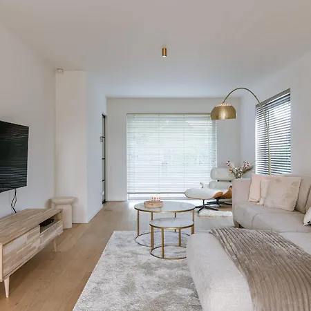 Dom wakacyjny Huswell - Brand New House 