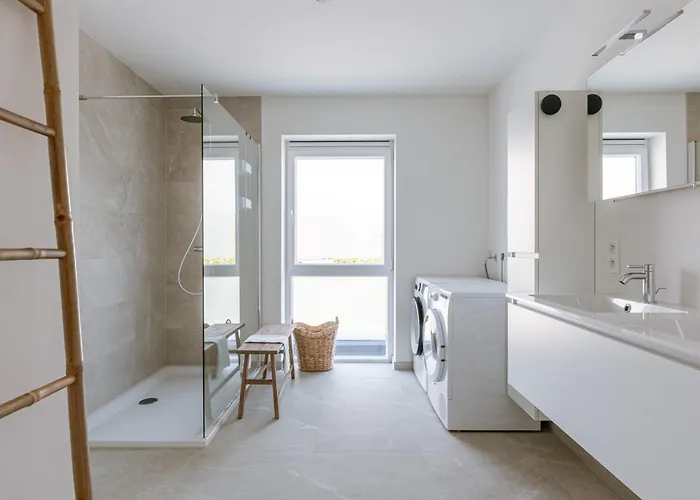 Huswell - Brand New House 